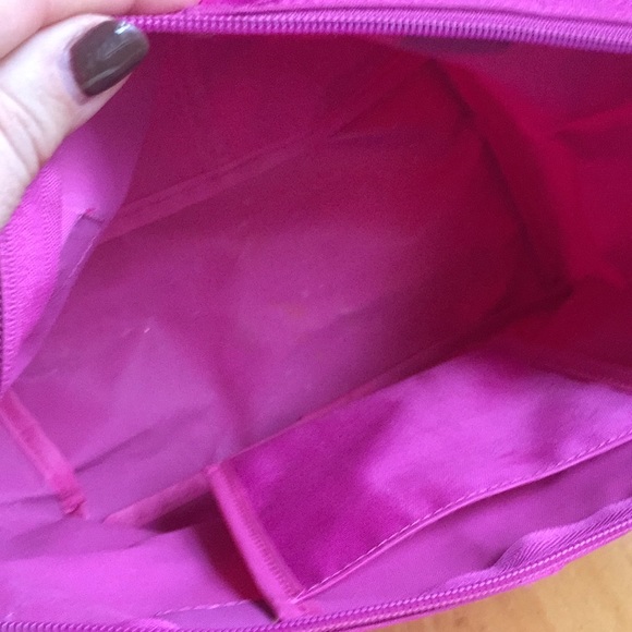 13(8)x8x4,5”Kérastase Paris Red Nylon cosmetic Bag - Picture 3 of 13